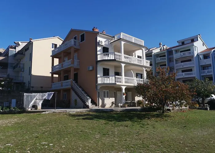 Grozdana With Terrace And Sea View * Crikvenica