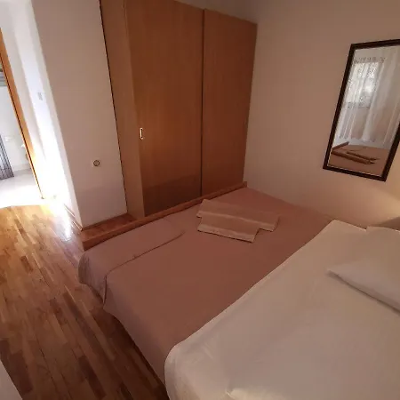 Grozdana With Terrace And Sea View 公寓 茨里克韦尼察