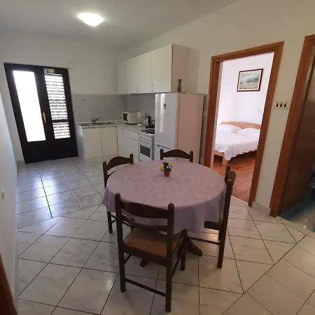 Grozdana With Terrace And Sea View 茨里克韦尼察