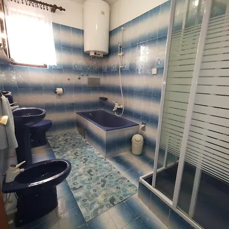 Grozdana With Terrace And Sea View 公寓 *