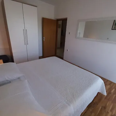 公寓 Grozdana With Terrace And Sea View 茨里克韦尼察