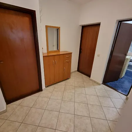 公寓 Grozdana With Terrace And Sea View *