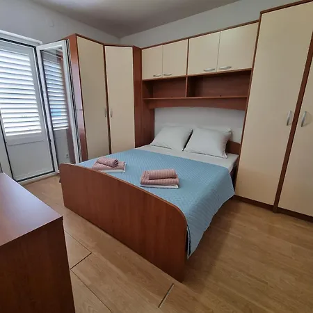 Grozdana With Terrace And Sea View 公寓 茨里克韦尼察