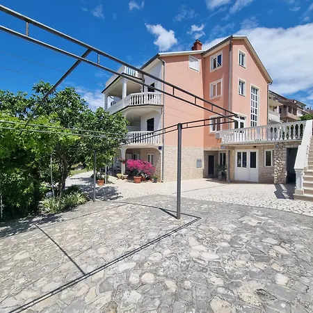 Grozdana With Terrace And Sea View