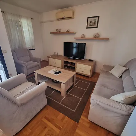 公寓 Grozdana With Terrace And Sea View 茨里克韦尼察